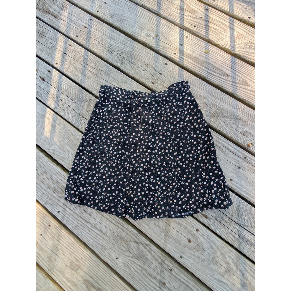 Expressions Floral Mini Skirt‎ Black Pink White Cottagecore Lightweight Womens